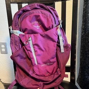 Osprey day lite plus backpack